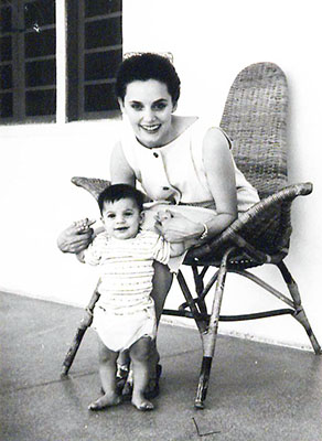 Barbara Thompson Mueenuddin Davis with her son Tamur